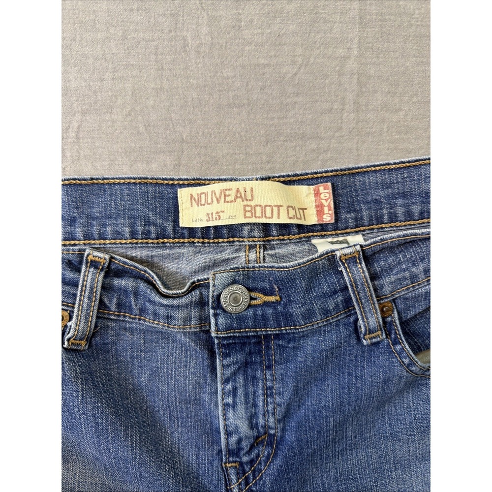 Levi's 515 Nouveau Boot Cut Stretch Jeans Women's Size 6 Short Medium Wash - Picture 10 of 16